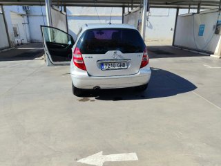 Mercedes-Benz A180 2010