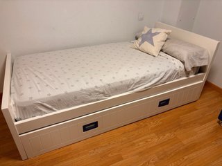 Cama nido juvenil y mesita de noche de DM
