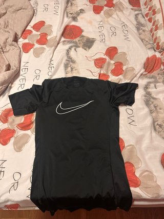 Maglia sportiva Nike nera