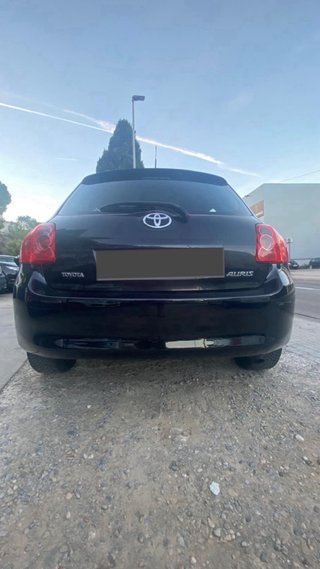 Toyota Auris 2010