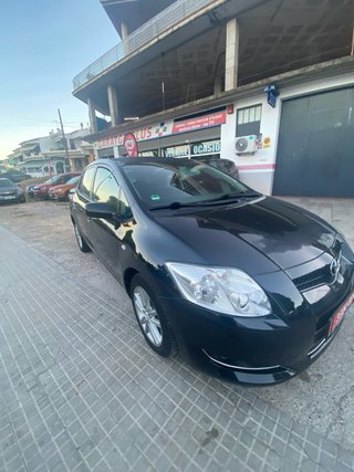 Toyota Auris 2010