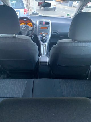 Toyota Auris 2010