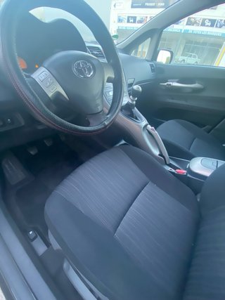 Toyota Auris 2010