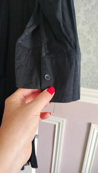 Blusa larga negra Leading Lady