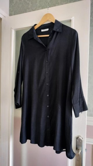 Blusa larga negra Leading Lady