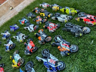 Set di 37 modelli di moto Rossi