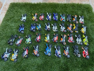 Set di 37 modelli di moto Rossi