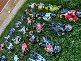 Set di 37 modelli di moto Rossi