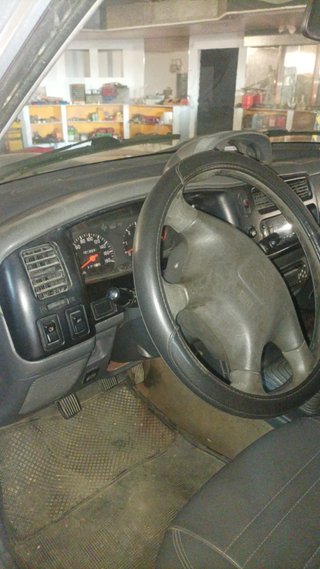 Mitsubishi L 200 2002