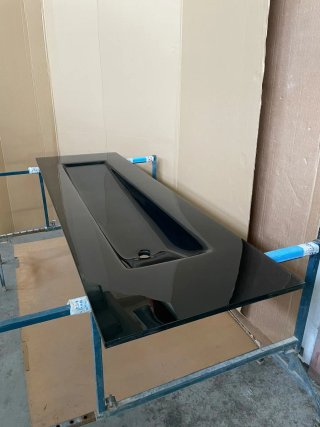 Encimera de baño de vidrio.