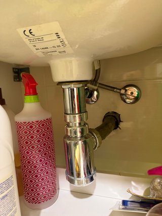 Mueble de Lavabo Blanco con Grifo