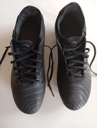 Botas de fútbol Nike negras