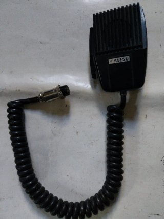 MICROFONO YAESU PARA RADIO.