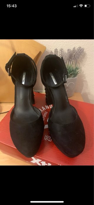 Zapatos negros tacón plataforma perlas