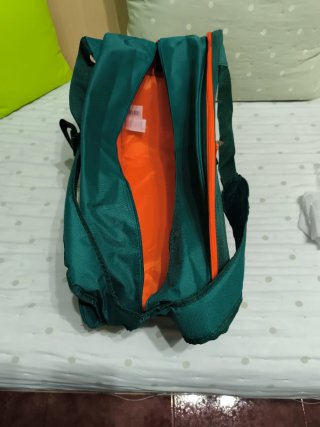 Paletero Bullpadel Tour Verde 2025 nuevo