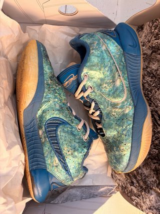 Nike LeBron 21