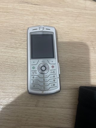 Teléfono Móvil Motorola Plata