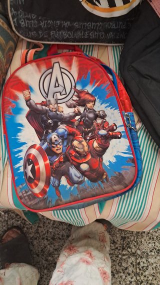 Lote 3 Mochilas: Valencia, BTS, Avengers