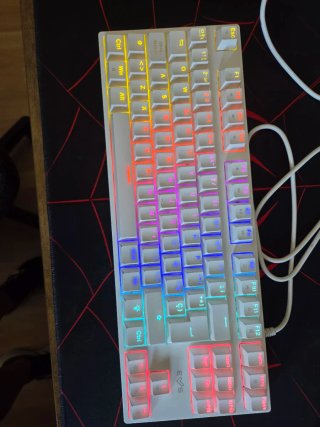 Teclado Mecánico EVS RGB Blanco