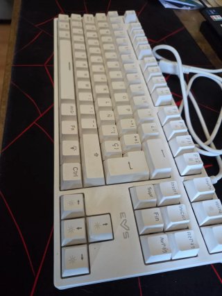 Teclado Mecánico EVS RGB Blanco