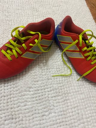 Zapatillas Adidas Messi Rojas y Amarillas