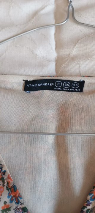 Vestido de gasa estampado.