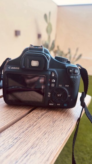 Cámara Canon EOS 1100D Kit 3 Objetivos