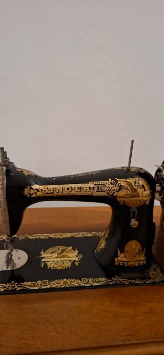 Máquina de coser antigua Singer
