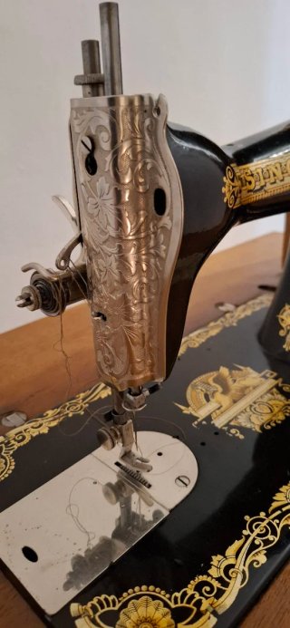 Máquina de coser antigua Singer