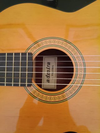 Guitarra Admira Paloma Adulto + Funda