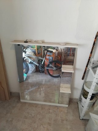 Espejo de Baño con Repisas y Luz