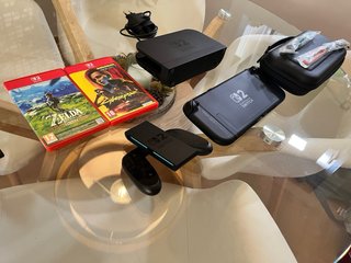 Nintendo Switch 2 + 3 juegos + funda