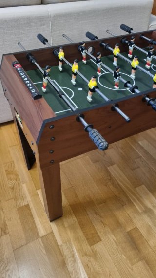 Futbolín de madera