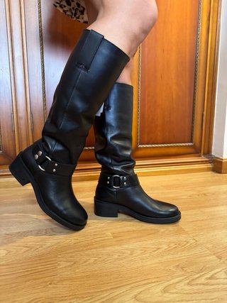 Botas Altas de Cuero Negras Talla 37