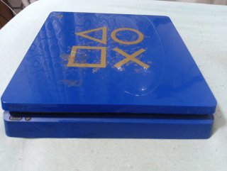 PS4 Slim Days of play