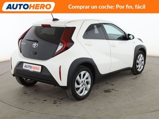 Toyota Aygo X Cross 1.0 Play