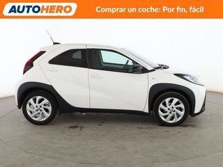 Toyota Aygo X Cross 1.0 Play