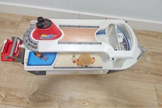 Crucero Playmobil con algunas figuras