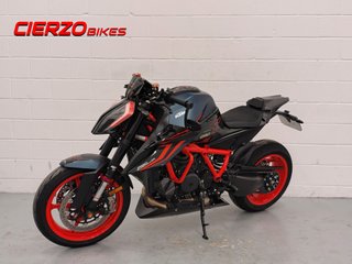 KTM 1290 SUPER DUKE R