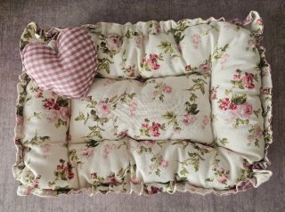 Cama Artesanal para Perro Muy Pequeño