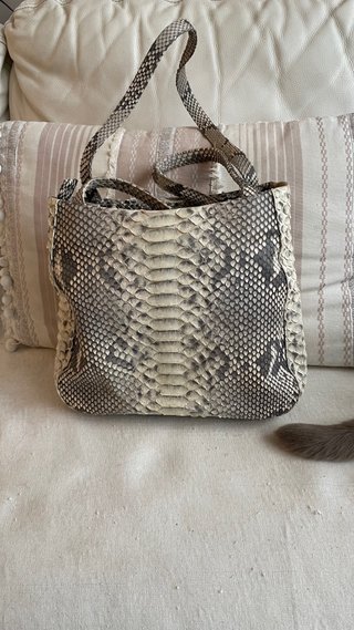 Bolso de Piel de Serpiente auténtica.