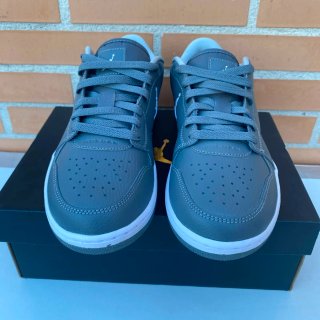 Zapatillas Jordan Grises