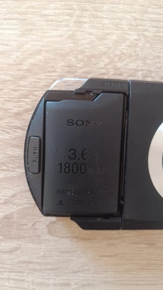 Sony PSP 1004 e Crisis Core Final Fantasy VII