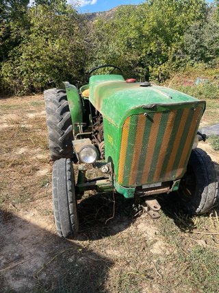 Tractor John Deere 515