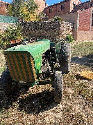 Tractor John Deere 515