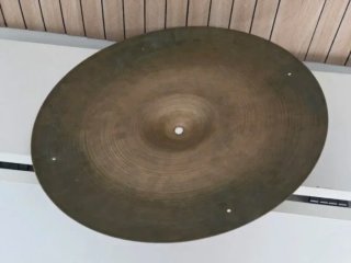 Avedis Zildjian 18” Años 60 Crash