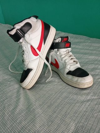 Sneakers Nike Bambino Taglia 39