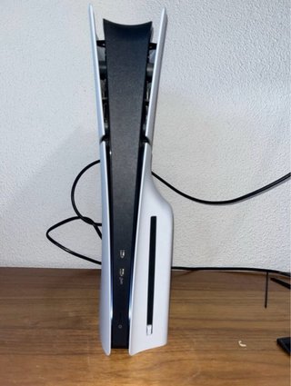 Consola PS5 Slim + Juego FC 26 + 2 Mandos Dual Sen