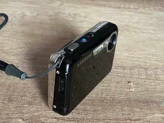 Cámara Multimedia Samsung i8 y como MP3 y PMP