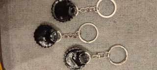 Imanes y llaveros retro chapas recicladas